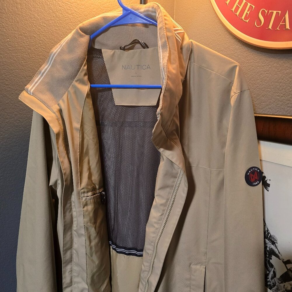 Nautica Mens Jacket Size Large - Tan